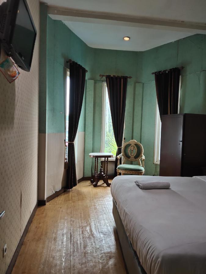 Mojokerto Classic Homestay Εξωτερικό φωτογραφία