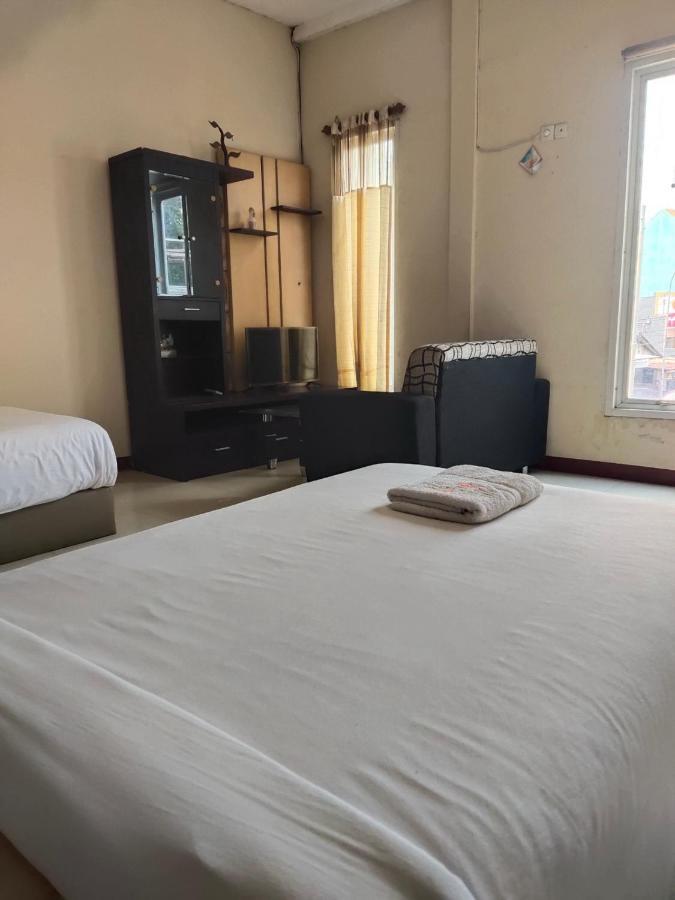 Mojokerto Classic Homestay Εξωτερικό φωτογραφία